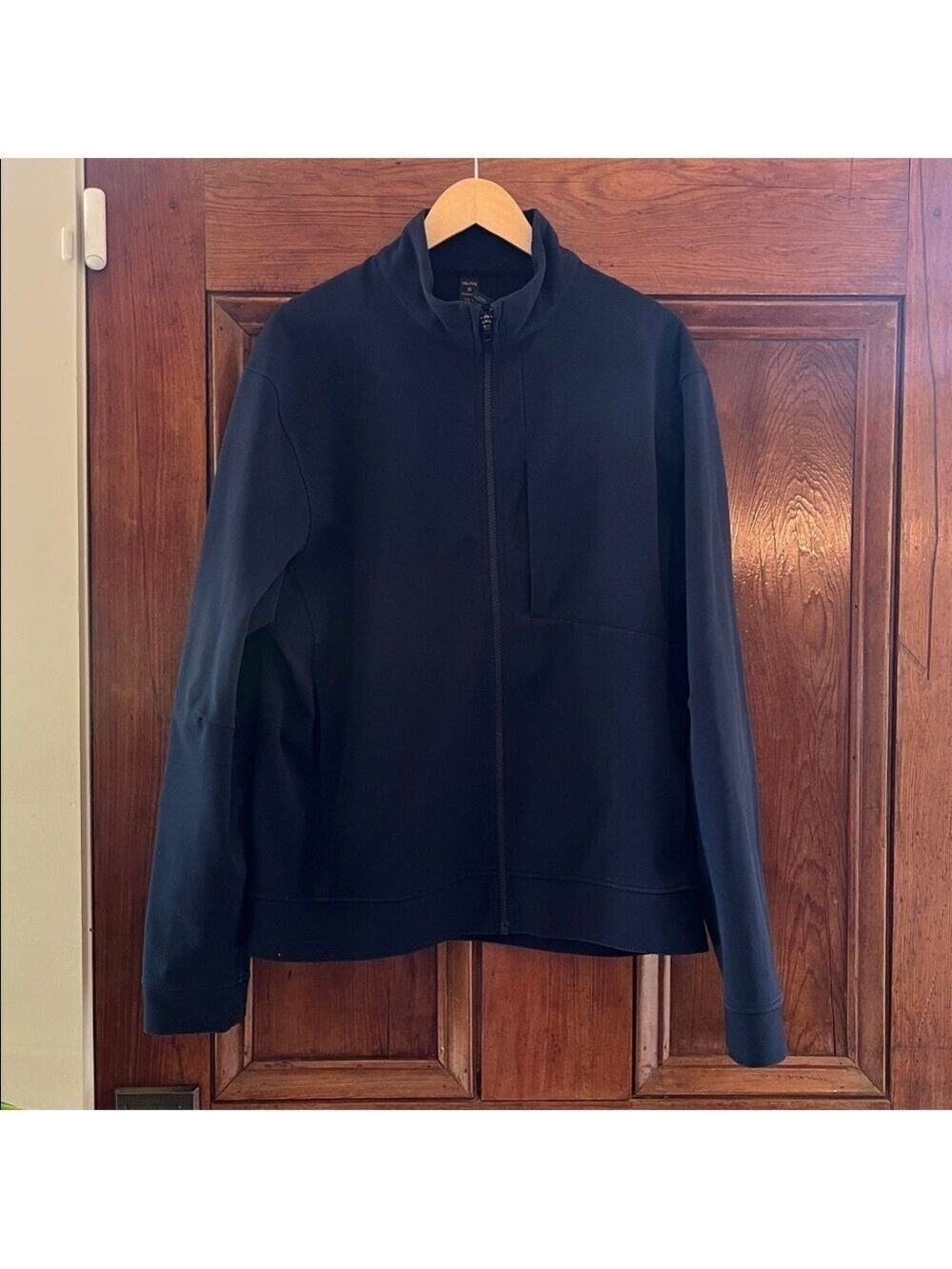 lululemon Men's True Navy Sojourn Jacket XXL - Picture 4 of 11